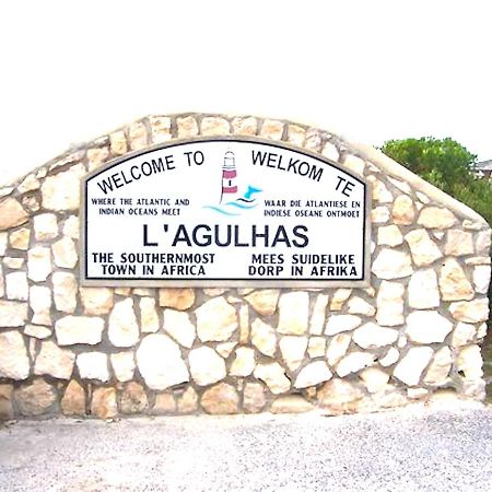 Dee'S Place Hotel Agulhas Exterior foto
