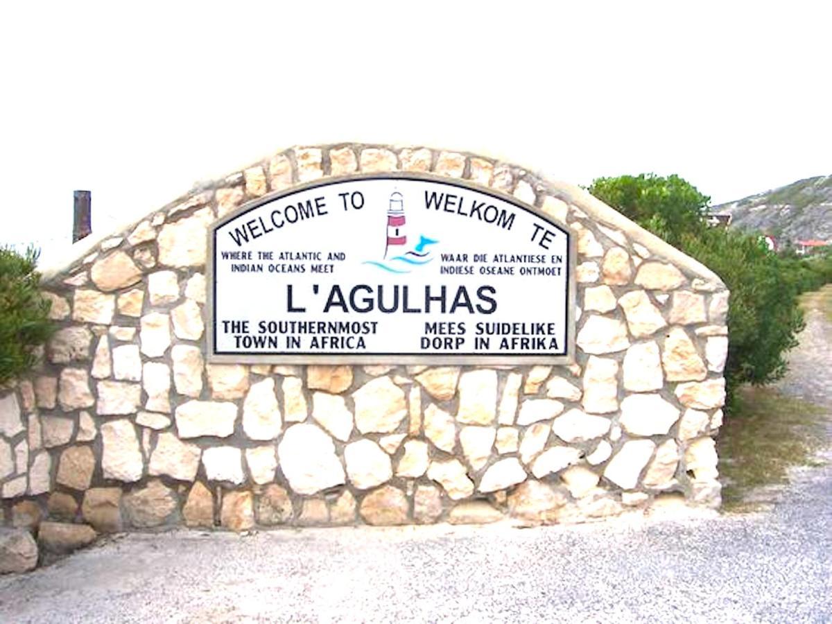 Dee'S Place Hotel Agulhas Exterior foto